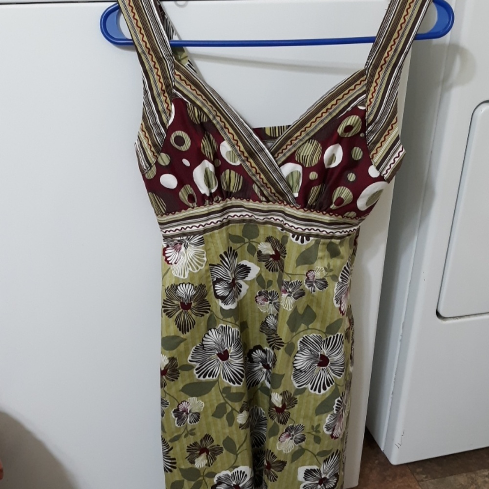 geometric designs dress sz large.